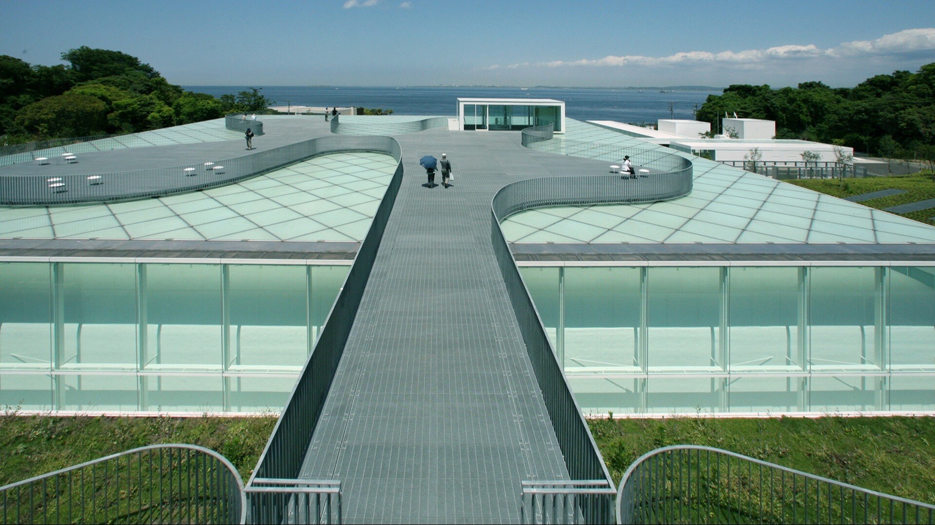 coloncorp-yokosuka-museumart-riken-yamamoto-1